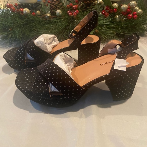 Lane Bryant Velvet Metallic Dot Block-Heel Sandal - Picture 2 of 6